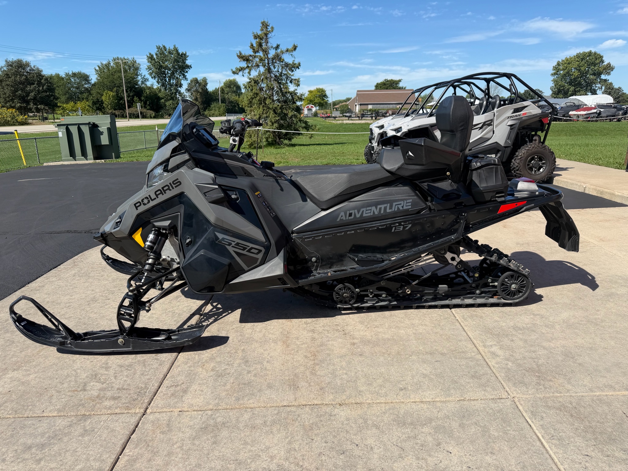 2024 Polaris 650 Indy Adventure 137 ES 5