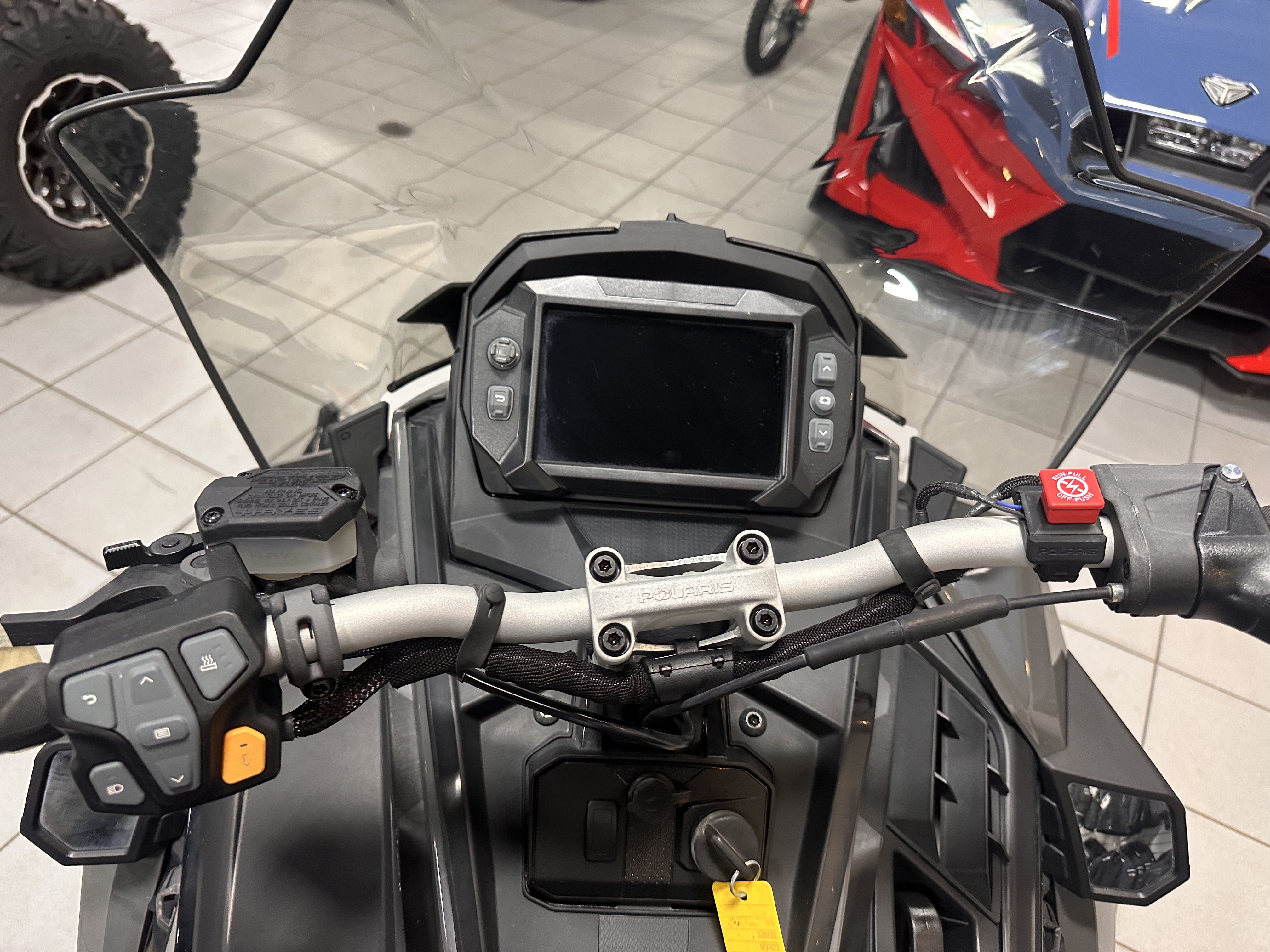 2024 Polaris 650 Indy Adventure 137 ES in Kaukauna, Wisconsin - Photo 4