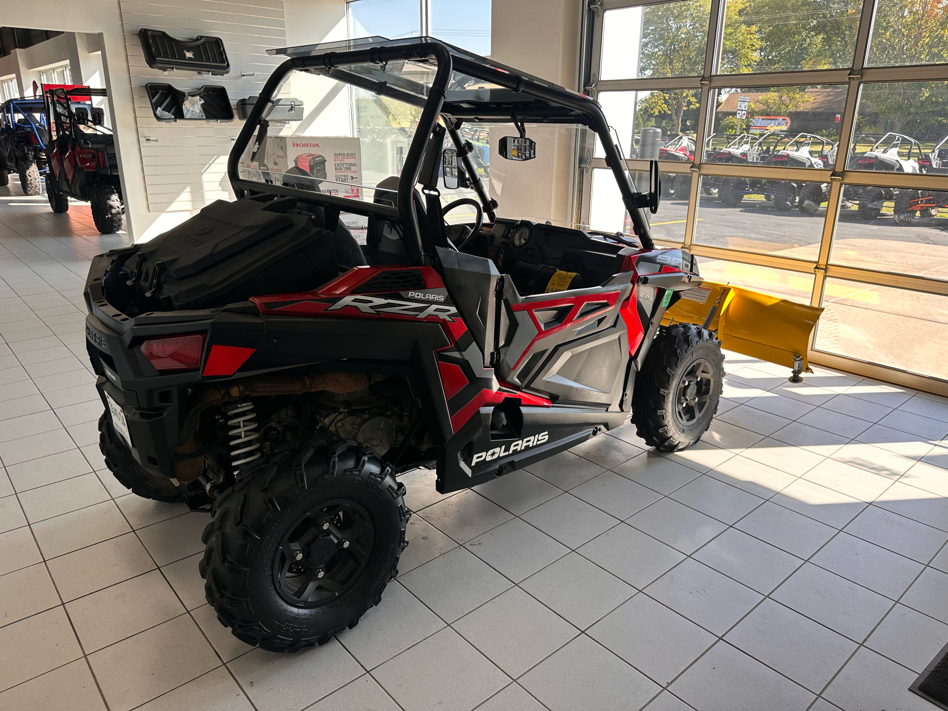2015 Polaris RZR® 900 EPS in Kaukauna, Wisconsin - Photo 4