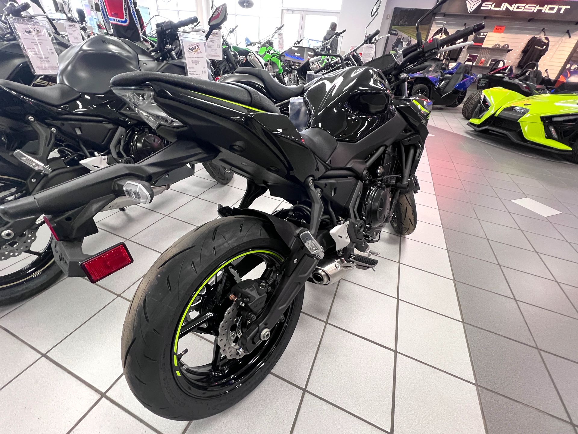 New 2024 Kawasaki Z650 | Motorcycles in Kaukauna WI | 5044