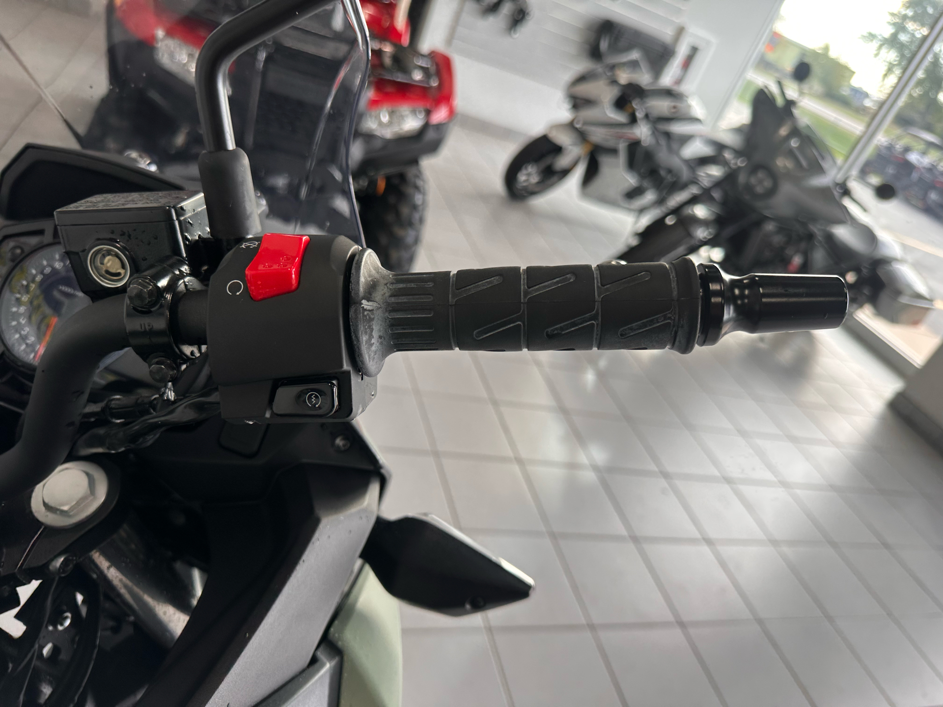 2023 Kawasaki Versys-X 300 in Kaukauna, Wisconsin - Photo 7