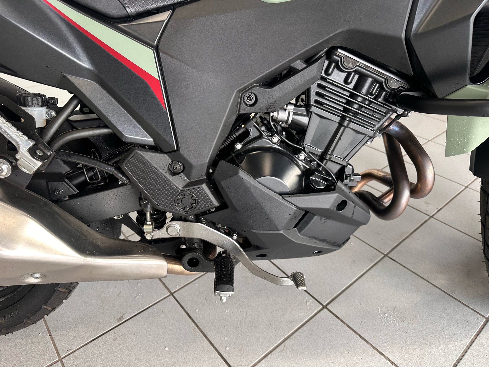 2023 Kawasaki Versys-X 300 in Kaukauna, Wisconsin - Photo 9