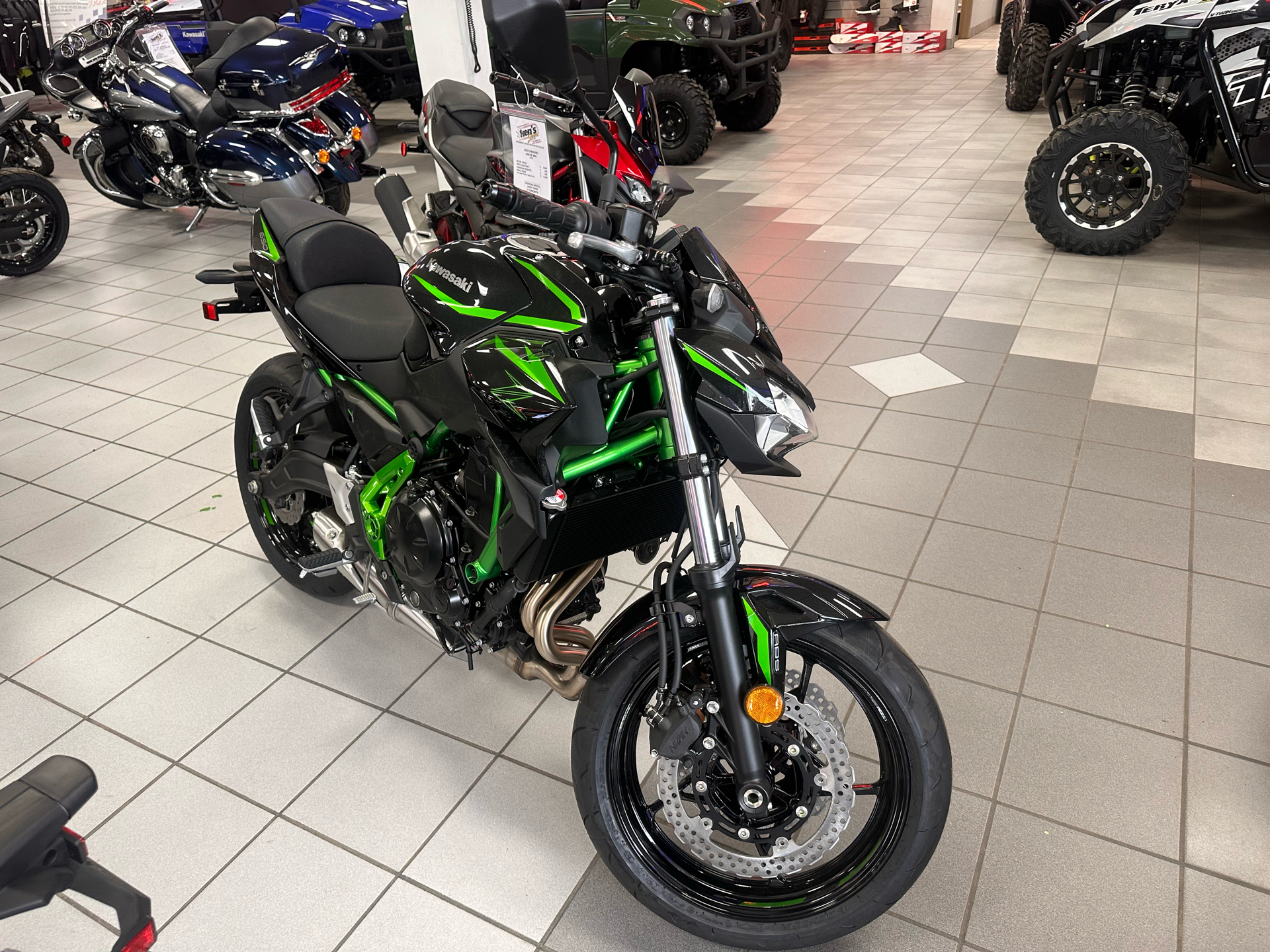 New 2025 Kawasaki Z650 ABS | Motorcycles in Kaukauna WI