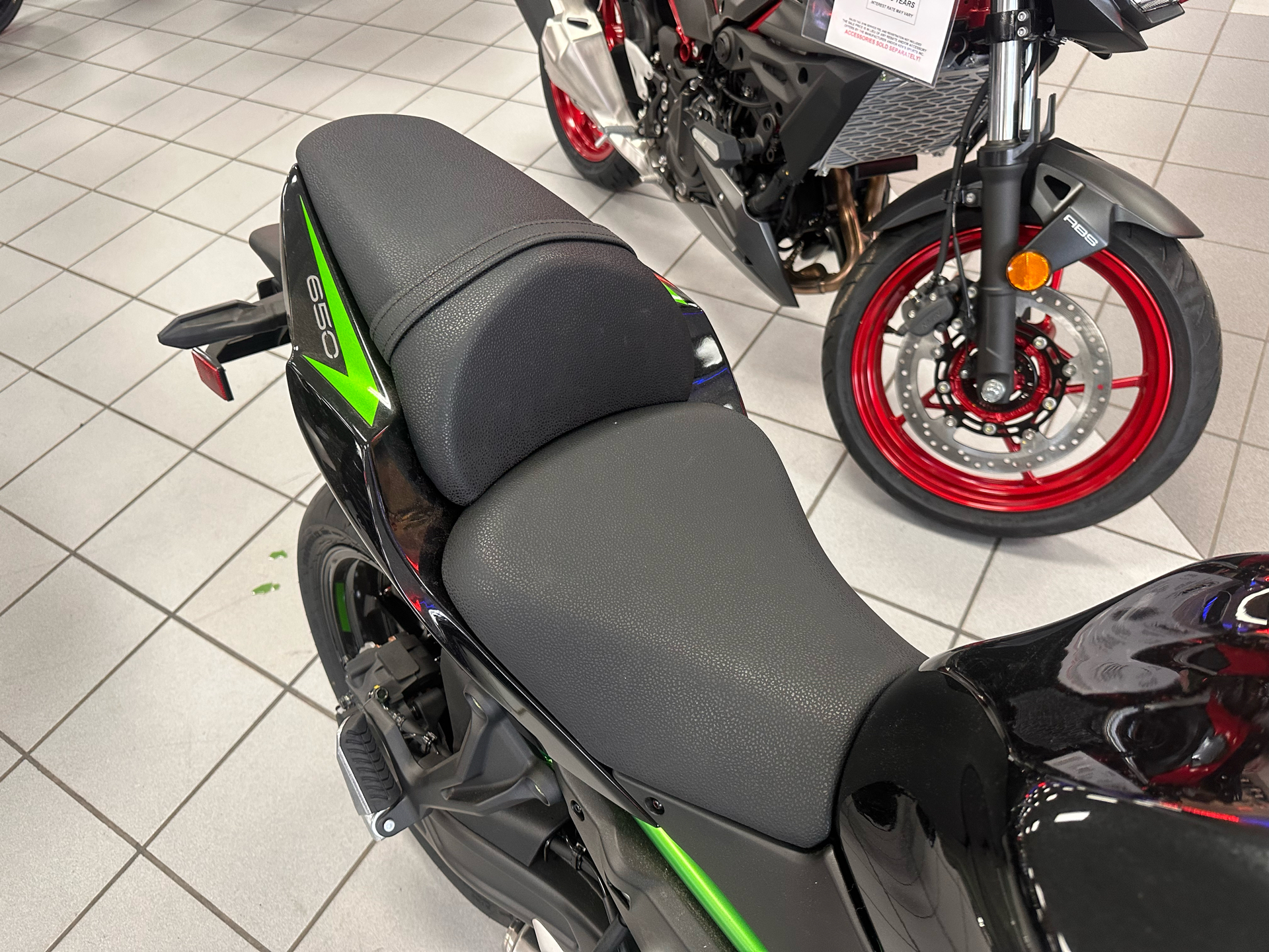 New 2025 Kawasaki Z650 ABS | Motorcycles in Kaukauna WI | 9423