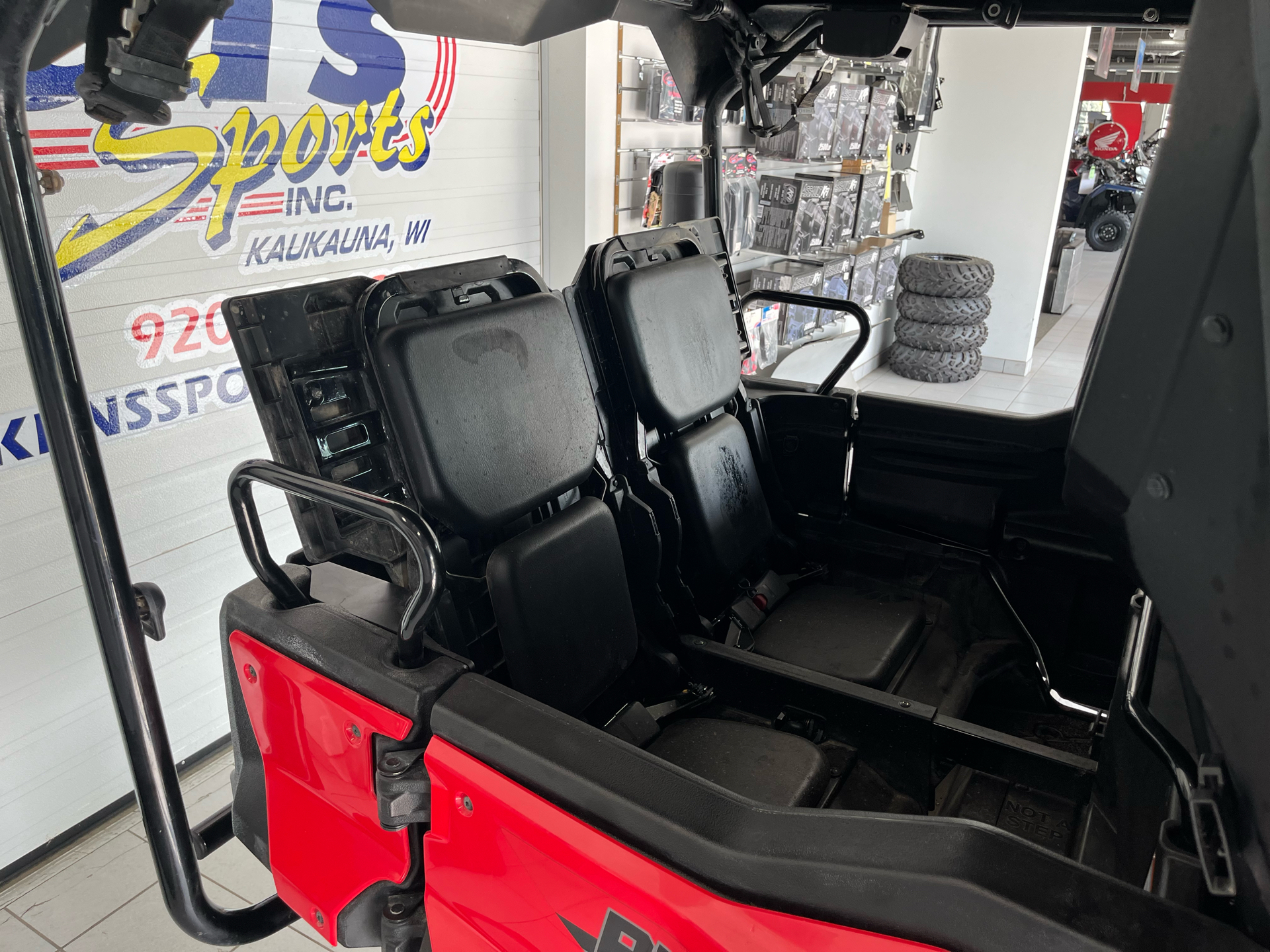 2021 Honda Pioneer 1000-5 Deluxe in Kaukauna, Wisconsin - Photo 11