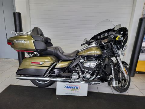 2018 Harley-Davidson Electra Glide® Ultra Classic® in Kaukauna, Wisconsin