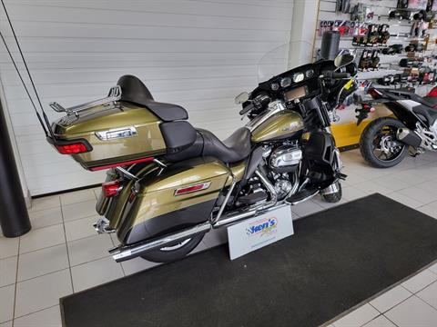 2018 Harley-Davidson Electra Glide® Ultra Classic® in Kaukauna, Wisconsin - Photo 3