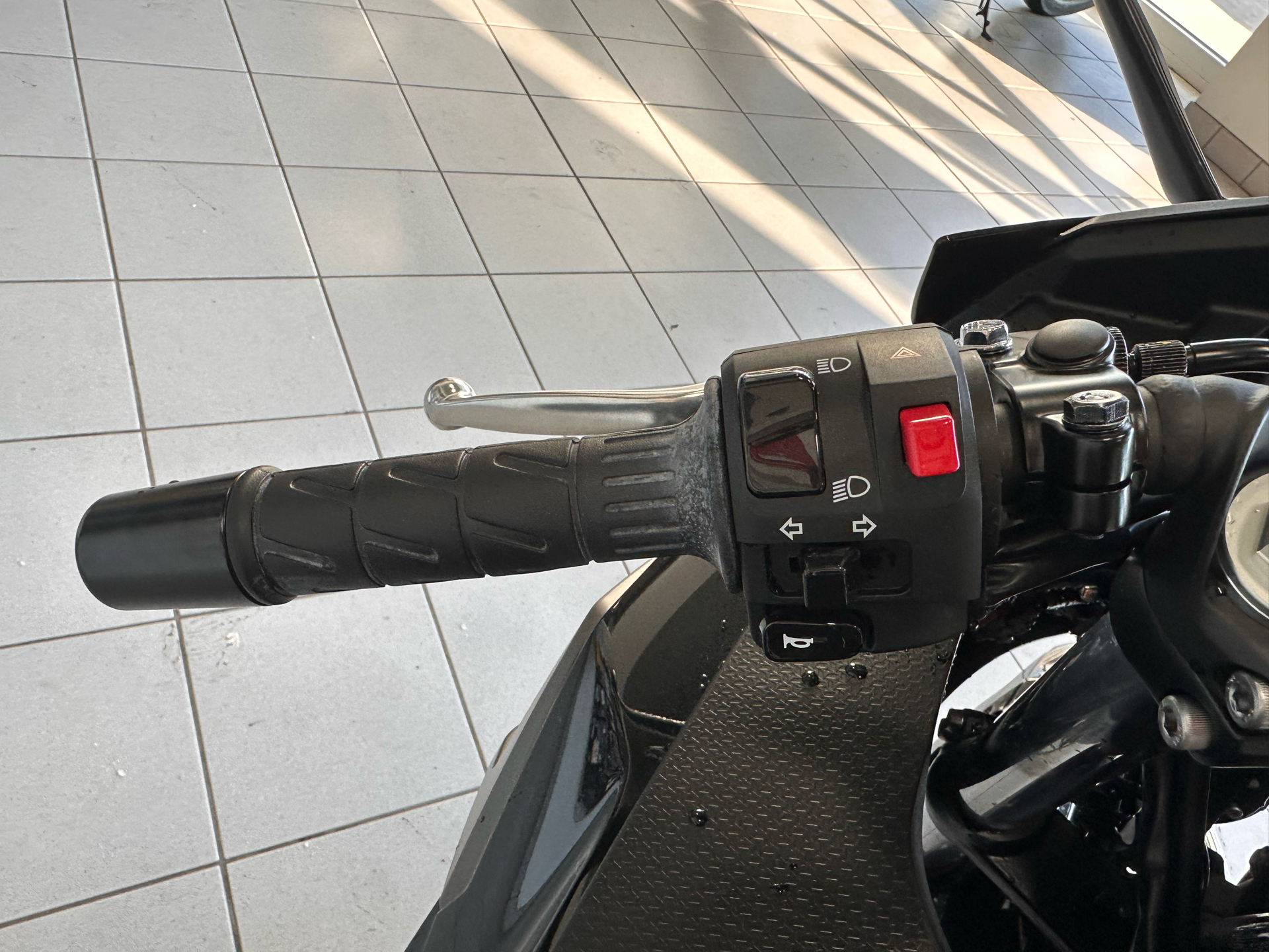 2024 Kawasaki Ninja 500 ABS in Kaukauna, Wisconsin - Photo 6