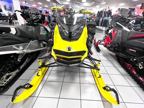 2022 Ski-Doo Renegade X-RS 850 E-TEC ES w/ Smart-Shox RipSaw 1.25 in Kaukauna, Wisconsin - Photo 3