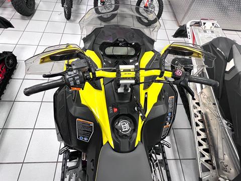 2022 Ski-Doo Renegade X-RS 850 E-TEC ES w/ Smart-Shox RipSaw 1.25 in Kaukauna, Wisconsin - Photo 5
