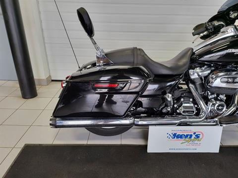 2017 Harley-Davidson Street Glide® Special in Kaukauna, Wisconsin - Photo 11