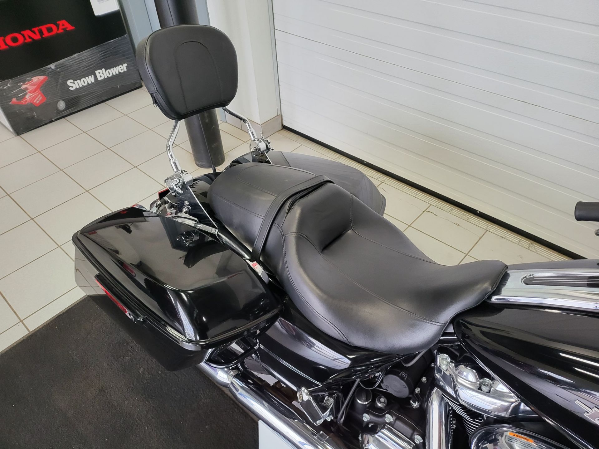 2017 Harley-Davidson Street Glide® Special in Kaukauna, Wisconsin - Photo 14