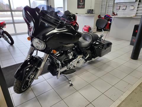 2017 Harley-Davidson Street Glide® Special in Kaukauna, Wisconsin - Photo 5