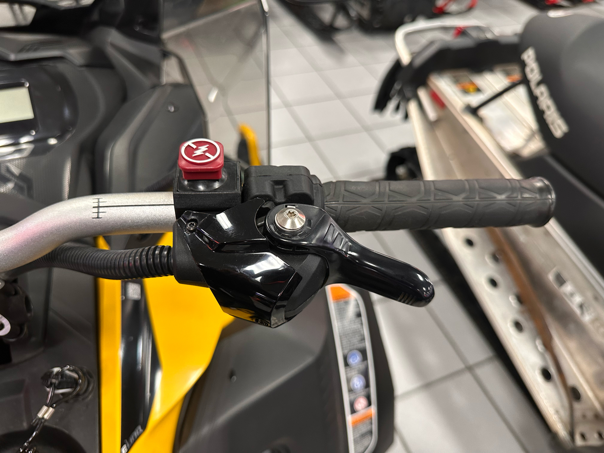 2023 Ski-Doo Grand Touring Sport 900 ACE ES Silent Track II 1.25 in Kaukauna, Wisconsin - Photo 6