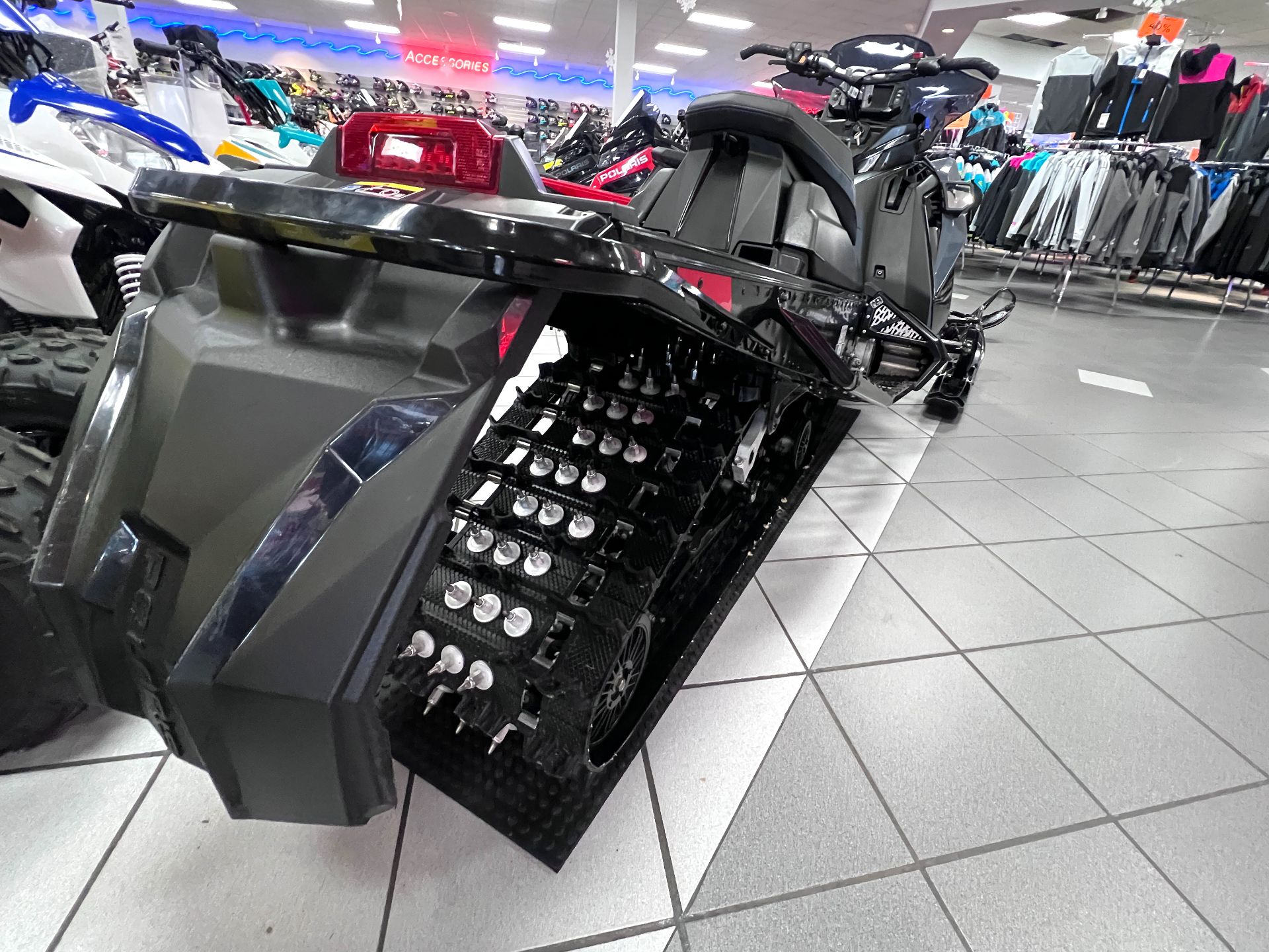 2021 Polaris 650 Indy XC 137 Launch Edition Factory Choice in Kaukauna, Wisconsin - Photo 4