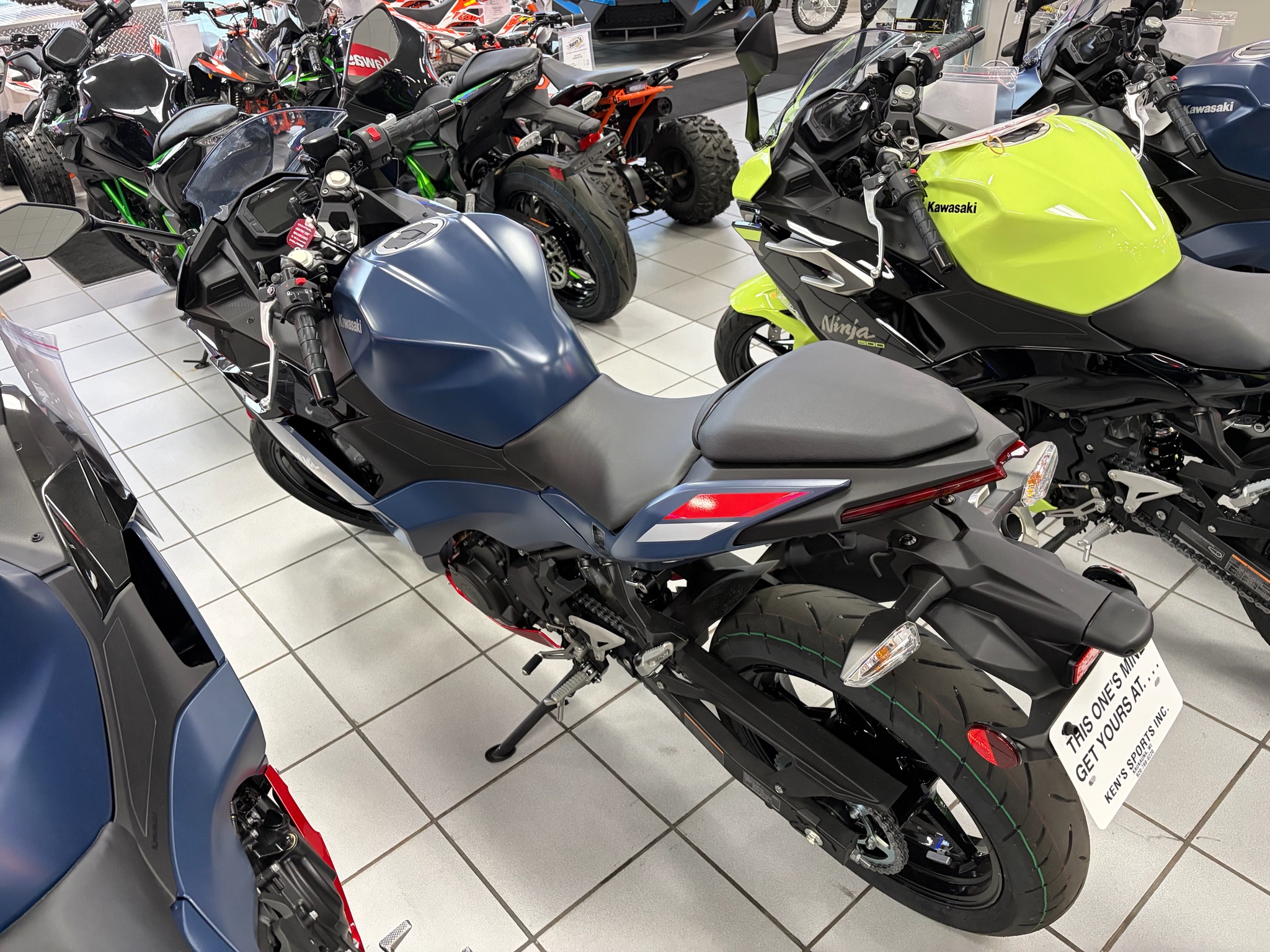 2026 Kawasaki Ninja® 500 ABS 3