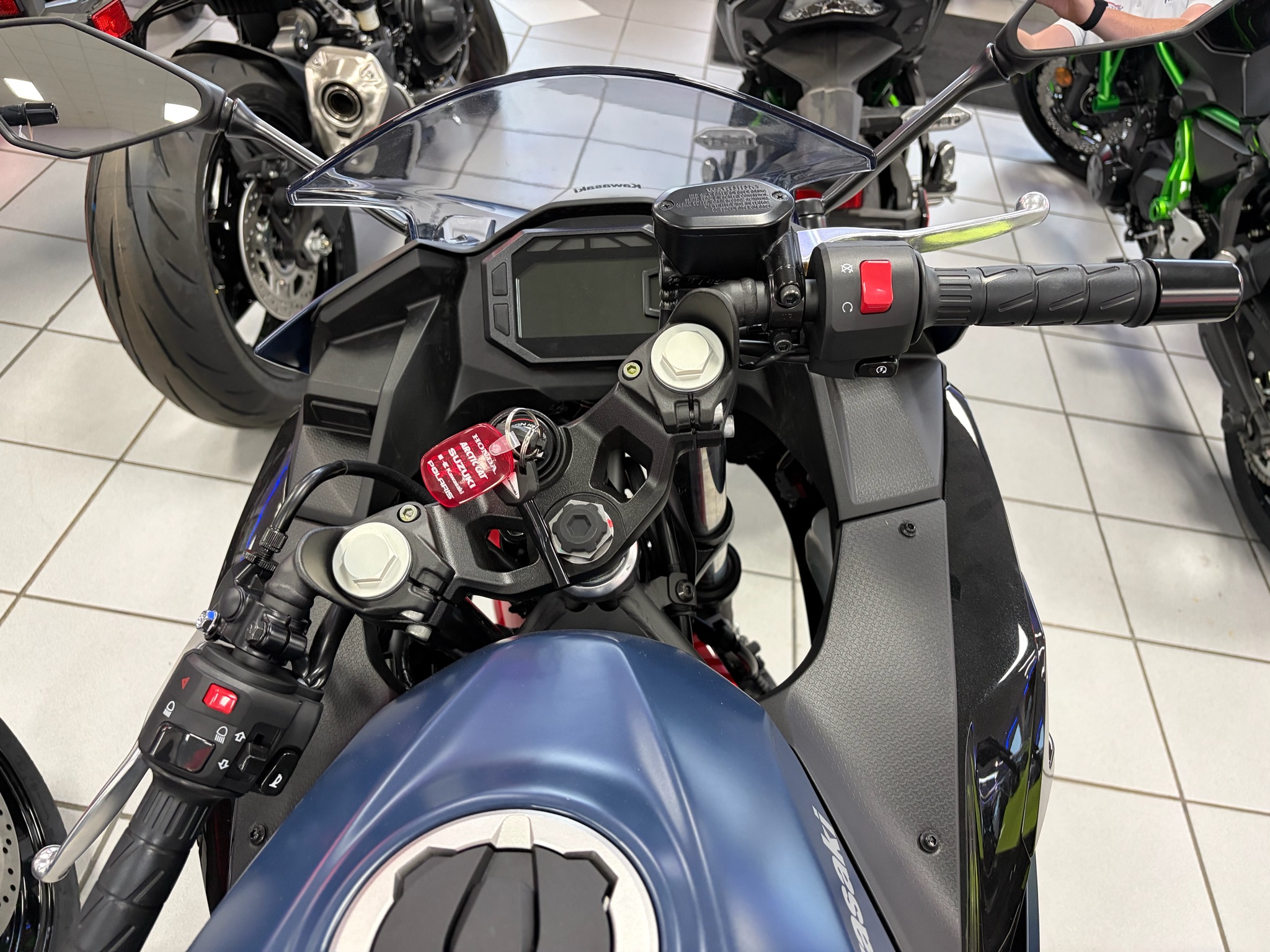 2026 Kawasaki Ninja® 500 ABS 5