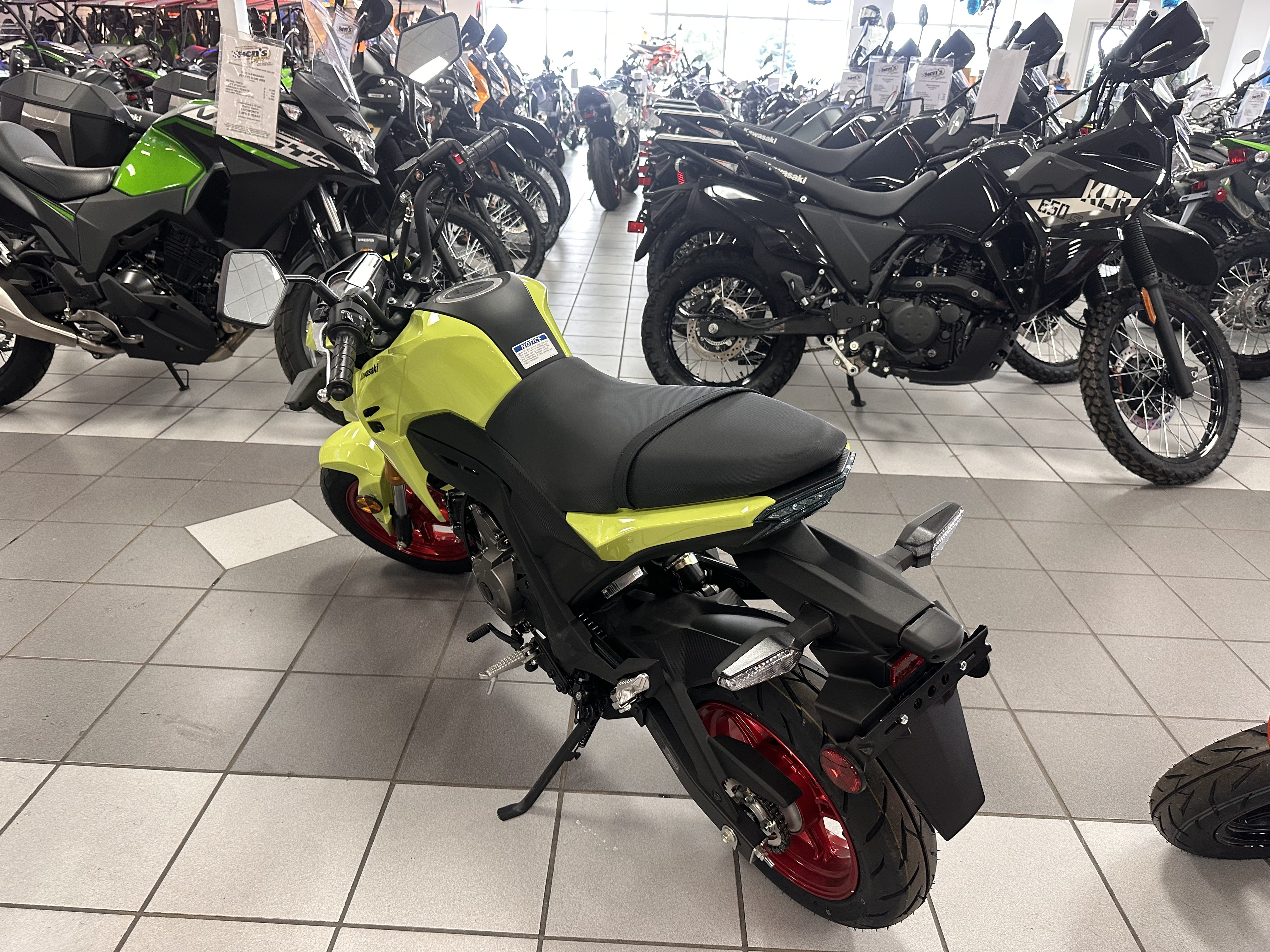 2026 Kawasaki Z125 Pro 3