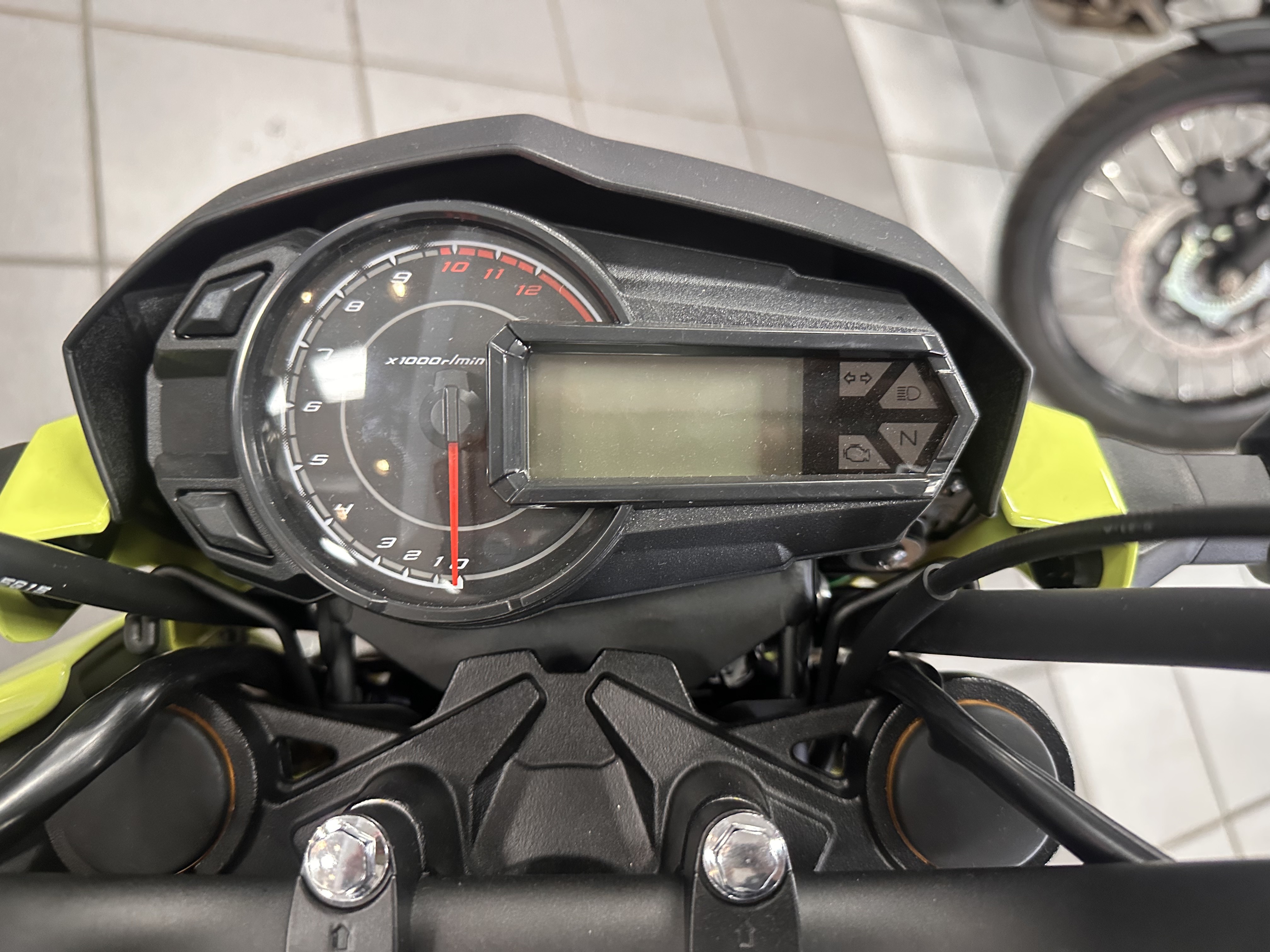 2026 Kawasaki Z125 Pro 5