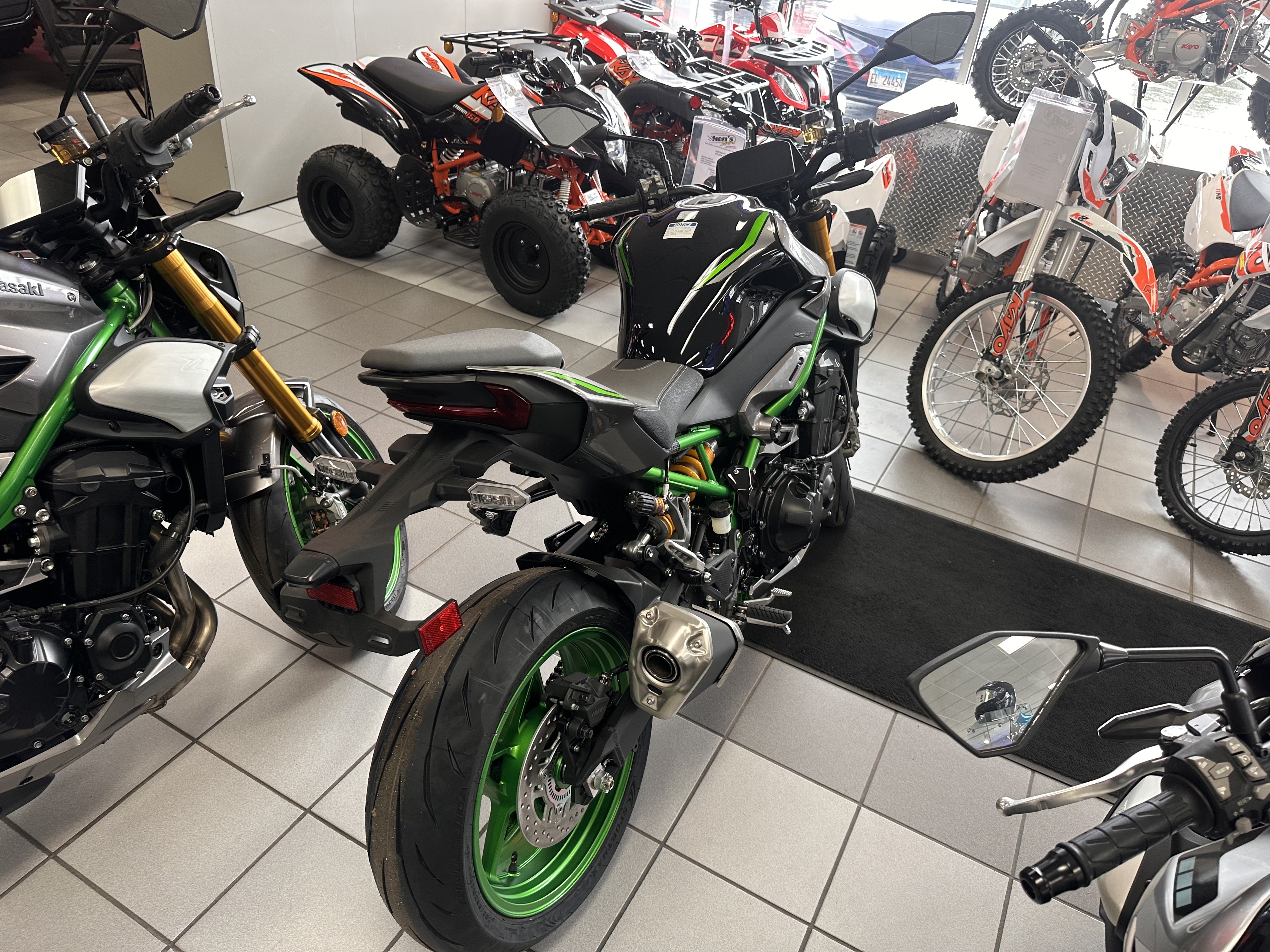 New 2025 Kawasaki Z900 SE ABS | Motorcycles in Kaukauna WI | 06722