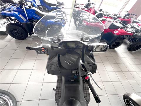 2004 Suzuki Burgman™ 650 (AN650) in Kaukauna, Wisconsin - Photo 6