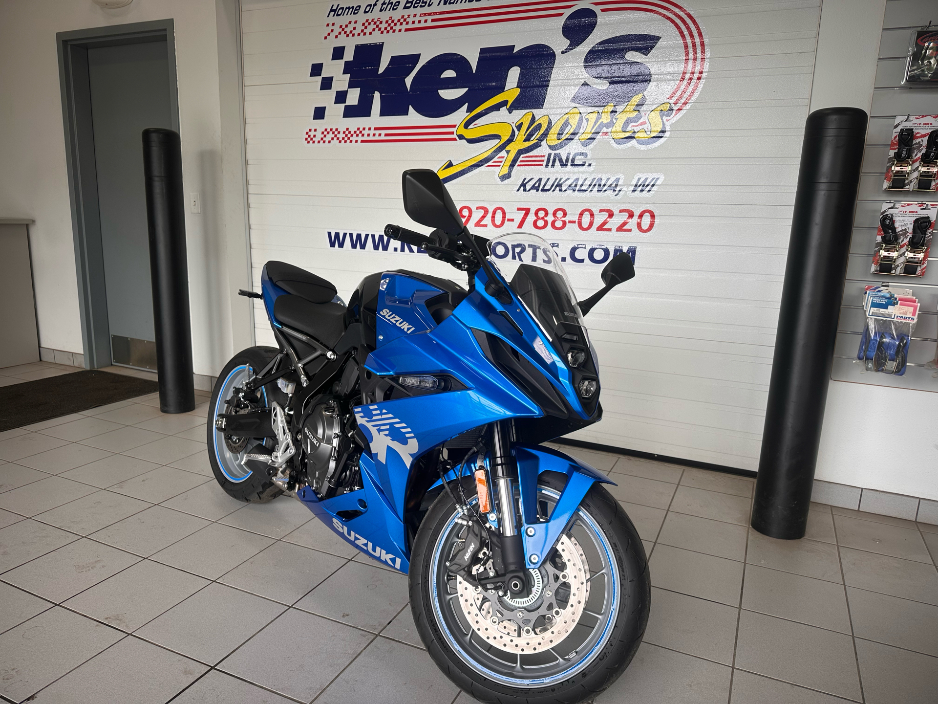 2024 Suzuki GSX-8R in Kaukauna, Wisconsin - Photo 1