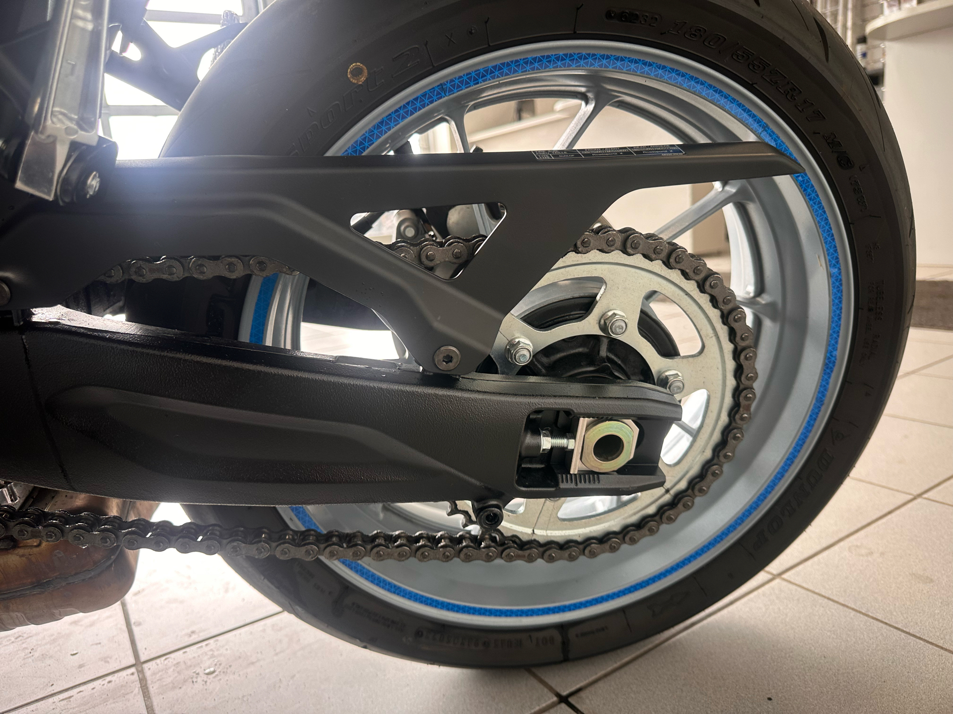2024 Suzuki GSX-8R in Kaukauna, Wisconsin - Photo 12