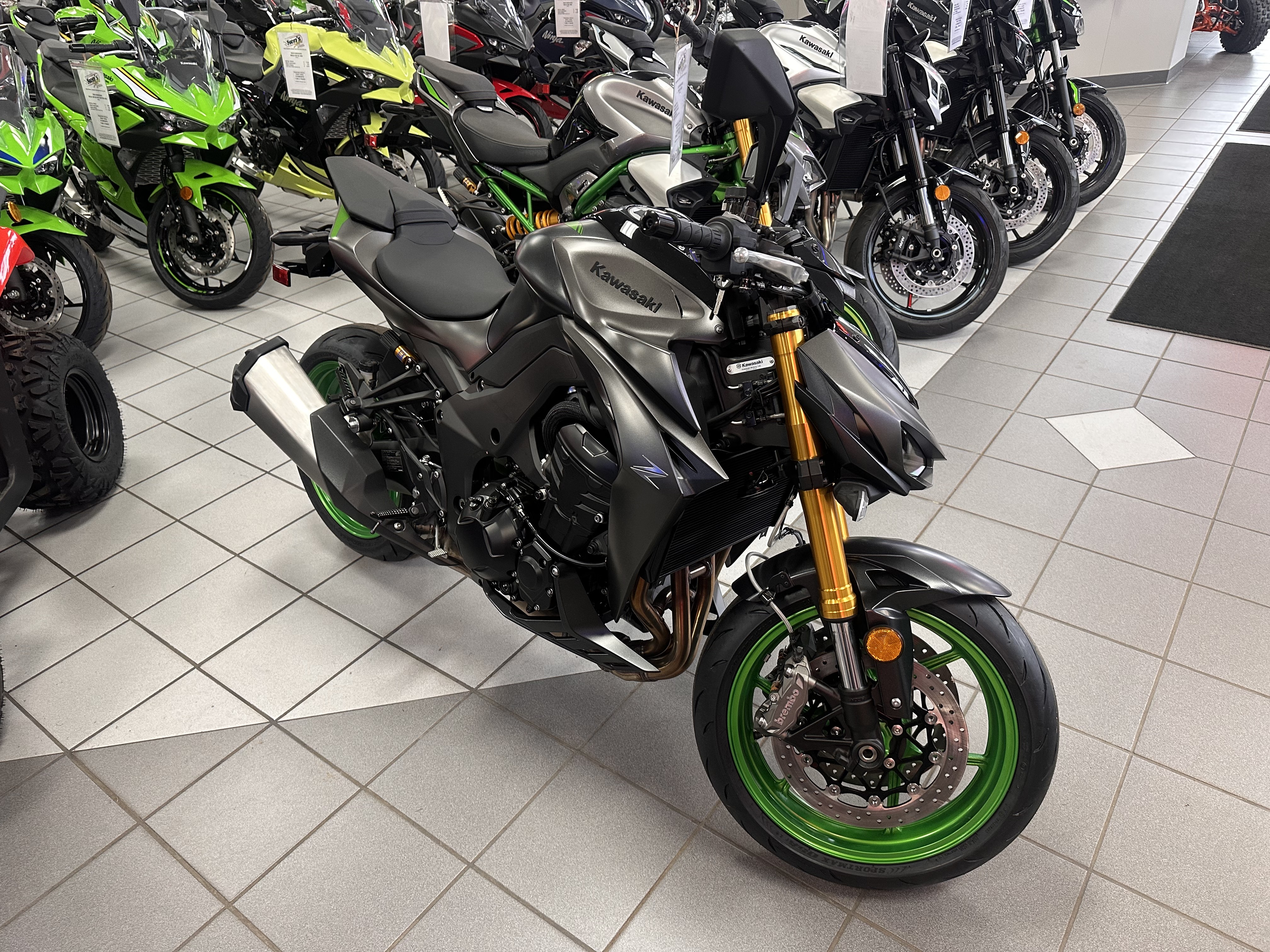 2026 Kawasaki Z1100 SE ABS