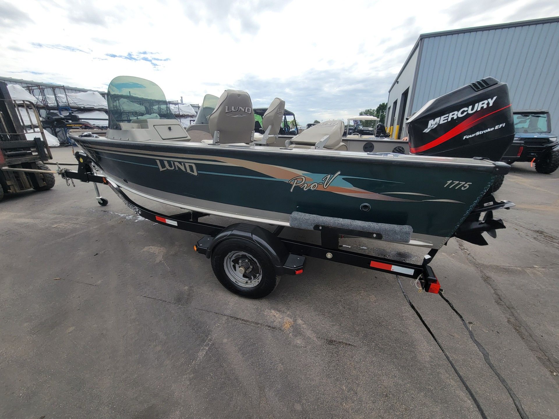 2002 Lund 1775 Pro-V in Kaukauna, Wisconsin - Photo 3
