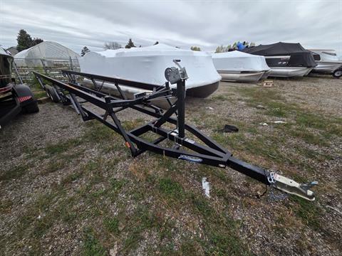 2022 Hoosier Boat Trailers BX225TT-12 MANUAL CRANK in Kaukauna, Wisconsin