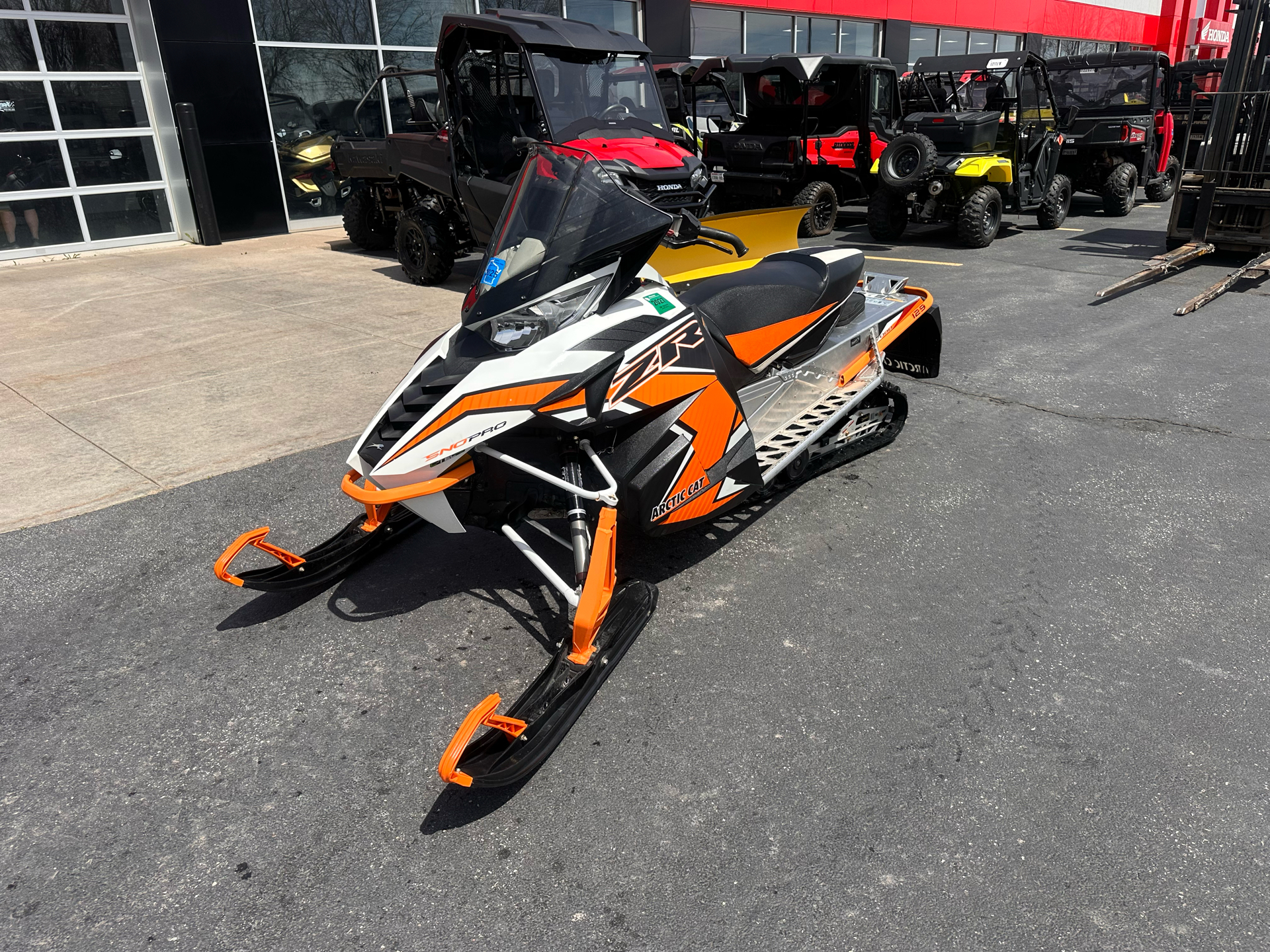 2016 Arctic Cat ZR 7000 129" Sno Pro ES in Kaukauna, Wisconsin - Photo 2