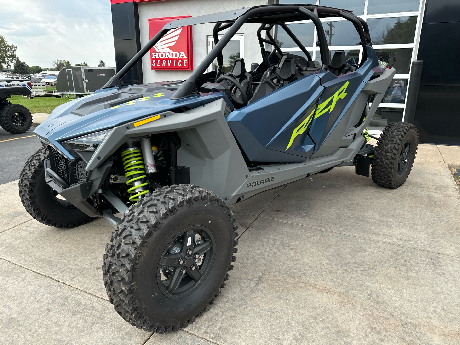2022 Polaris RZR Turbo R 4 Premium in Kaukauna, Wisconsin - Photo 2