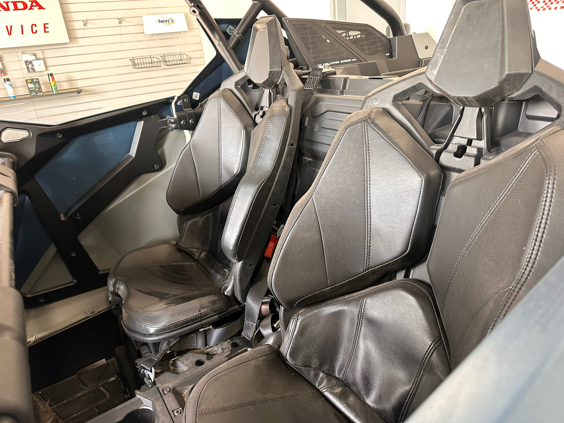 2022 Polaris RZR Turbo R 4 Premium in Kaukauna, Wisconsin - Photo 8