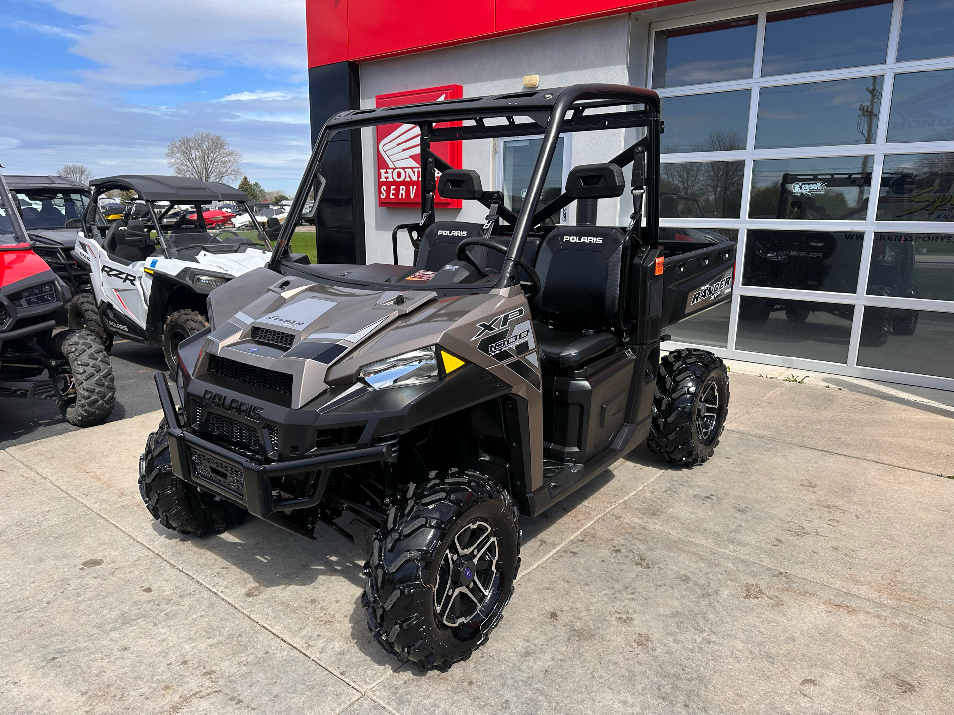 2017 Polaris Ranger XP 1000 EPS in Kaukauna, Wisconsin - Photo 2