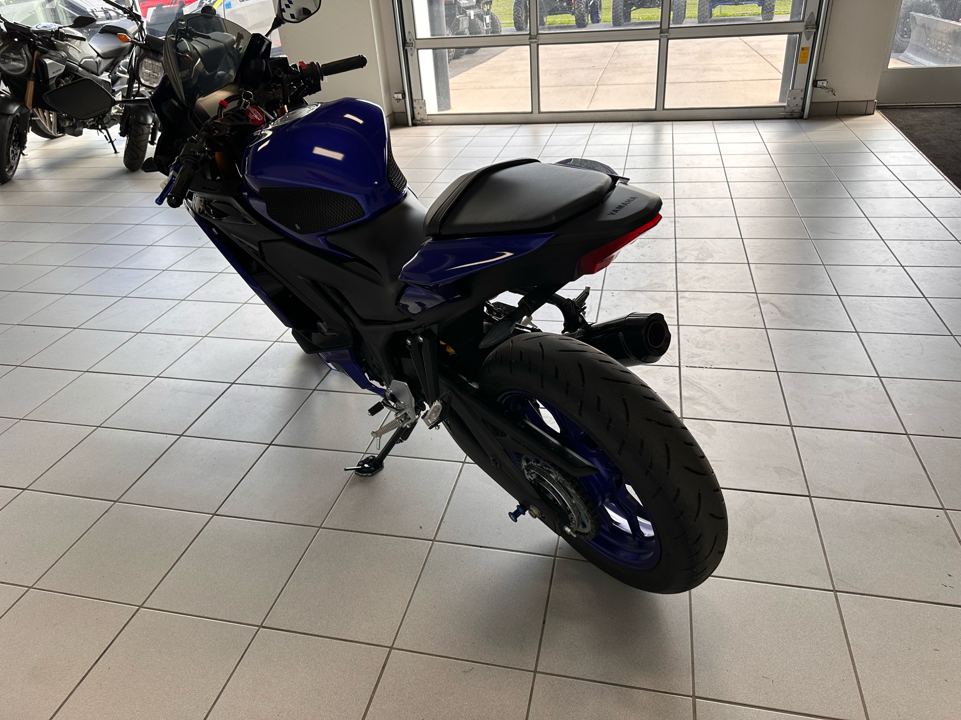 2025 Yamaha YZF-R3 in Kaukauna, Wisconsin - Photo 3