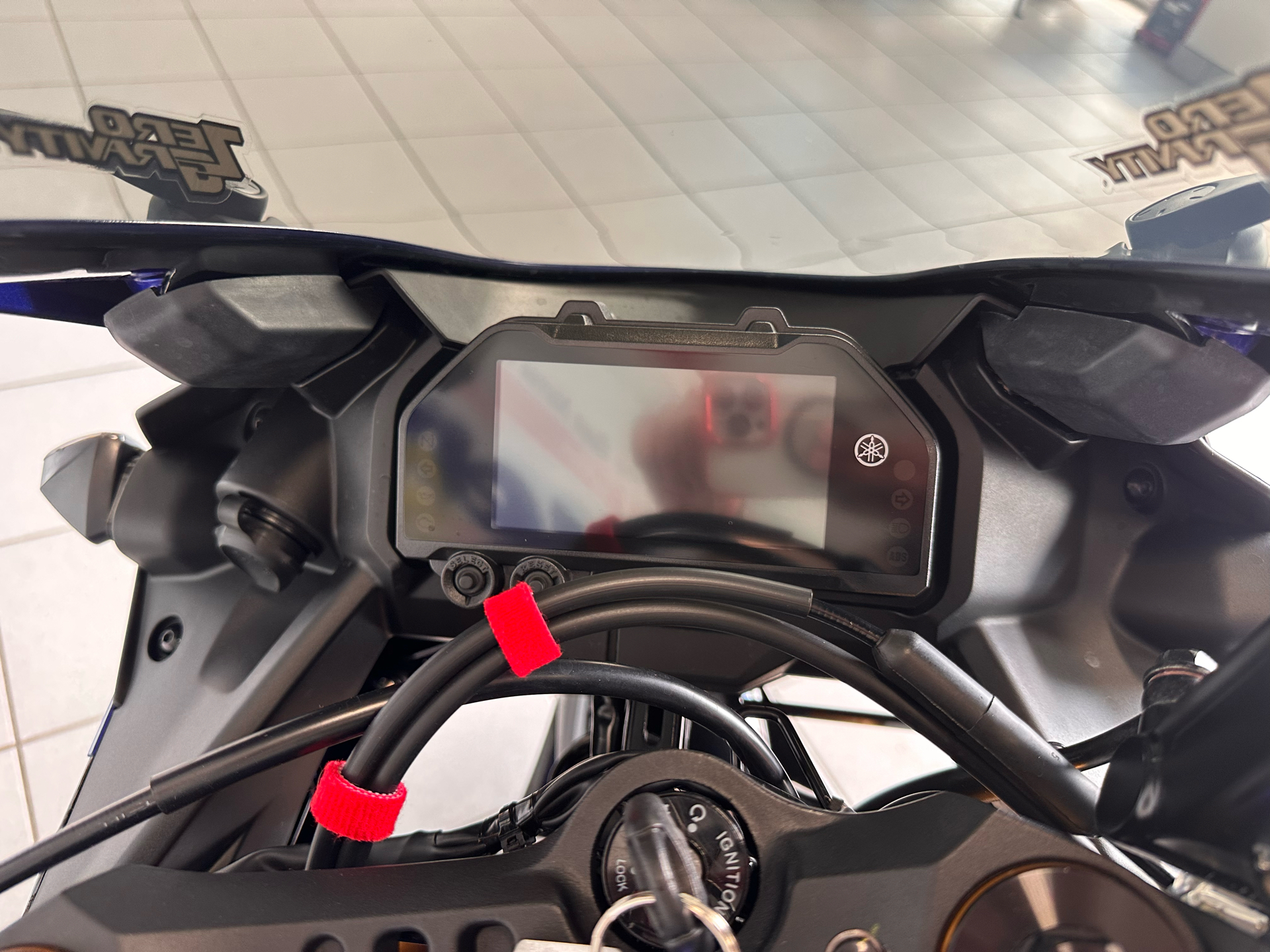 2025 Yamaha YZF-R3 in Kaukauna, Wisconsin - Photo 5