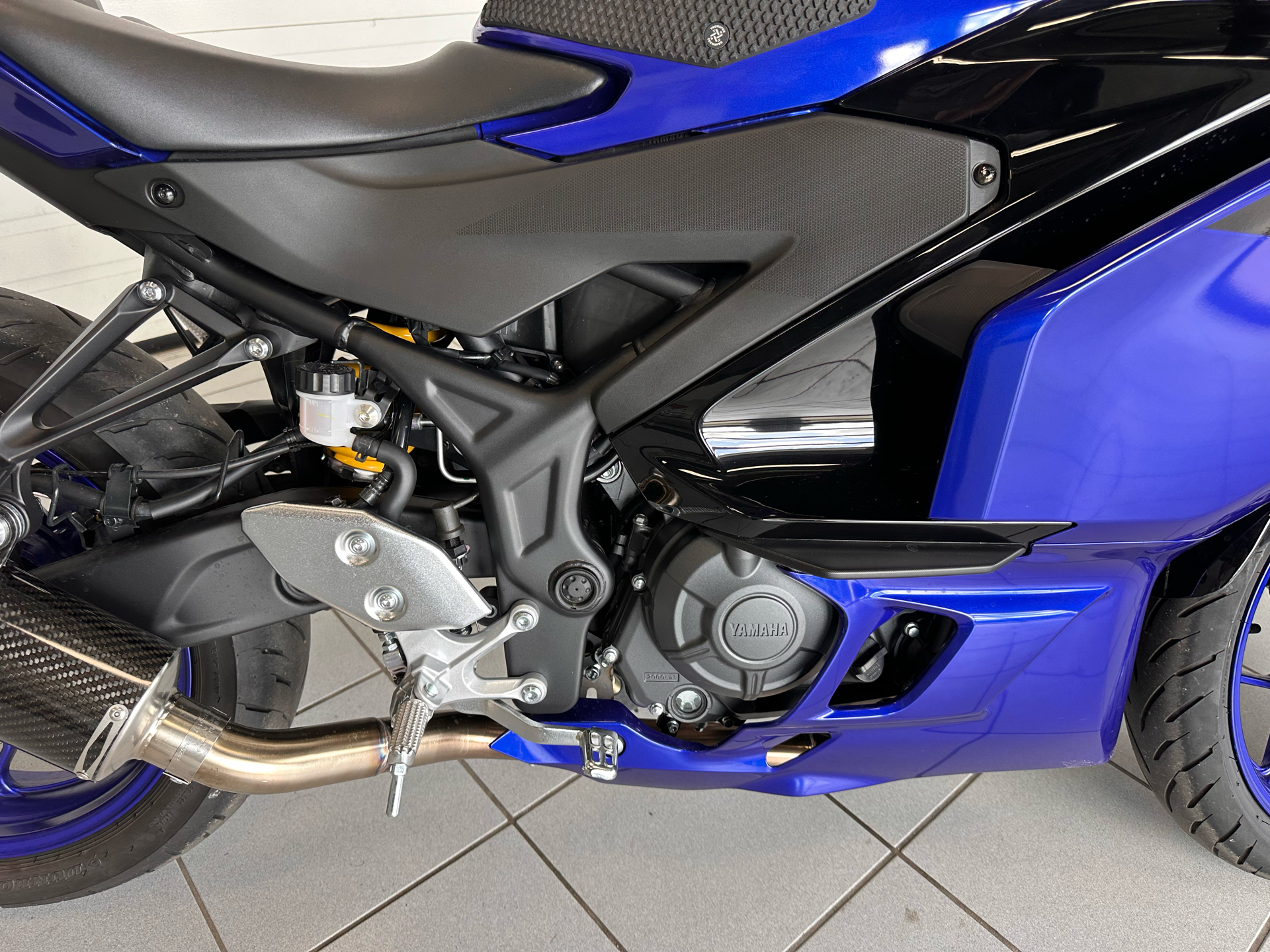 2025 Yamaha YZF-R3 in Kaukauna, Wisconsin - Photo 9