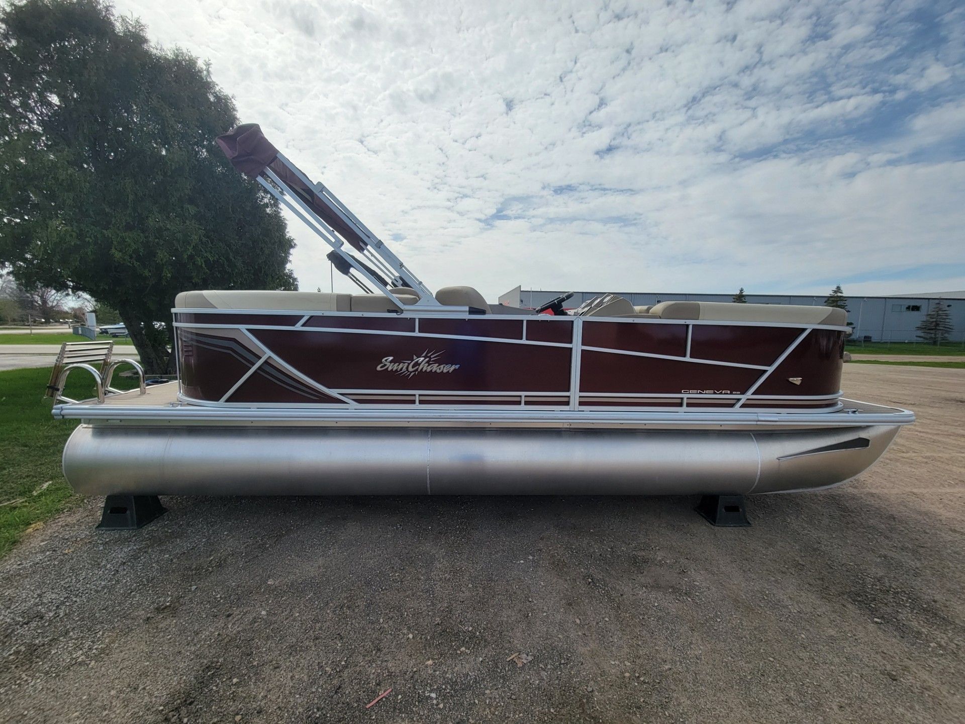 New 2022 SunChaser Geneva Cruise 22 LR DH, 54130 Kaukauna - Boat