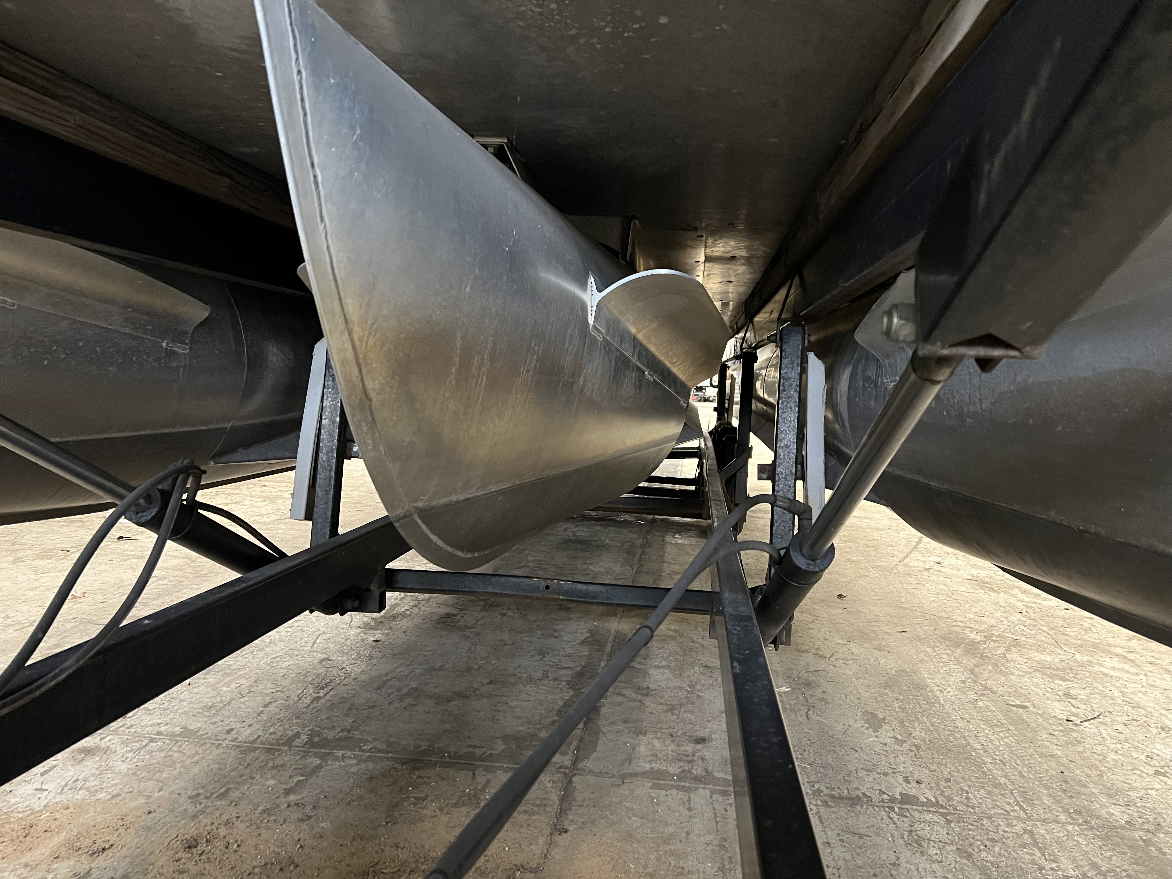 2018 Sylvan Mirage Cruise 8520 in Kaukauna, Wisconsin - Photo 16