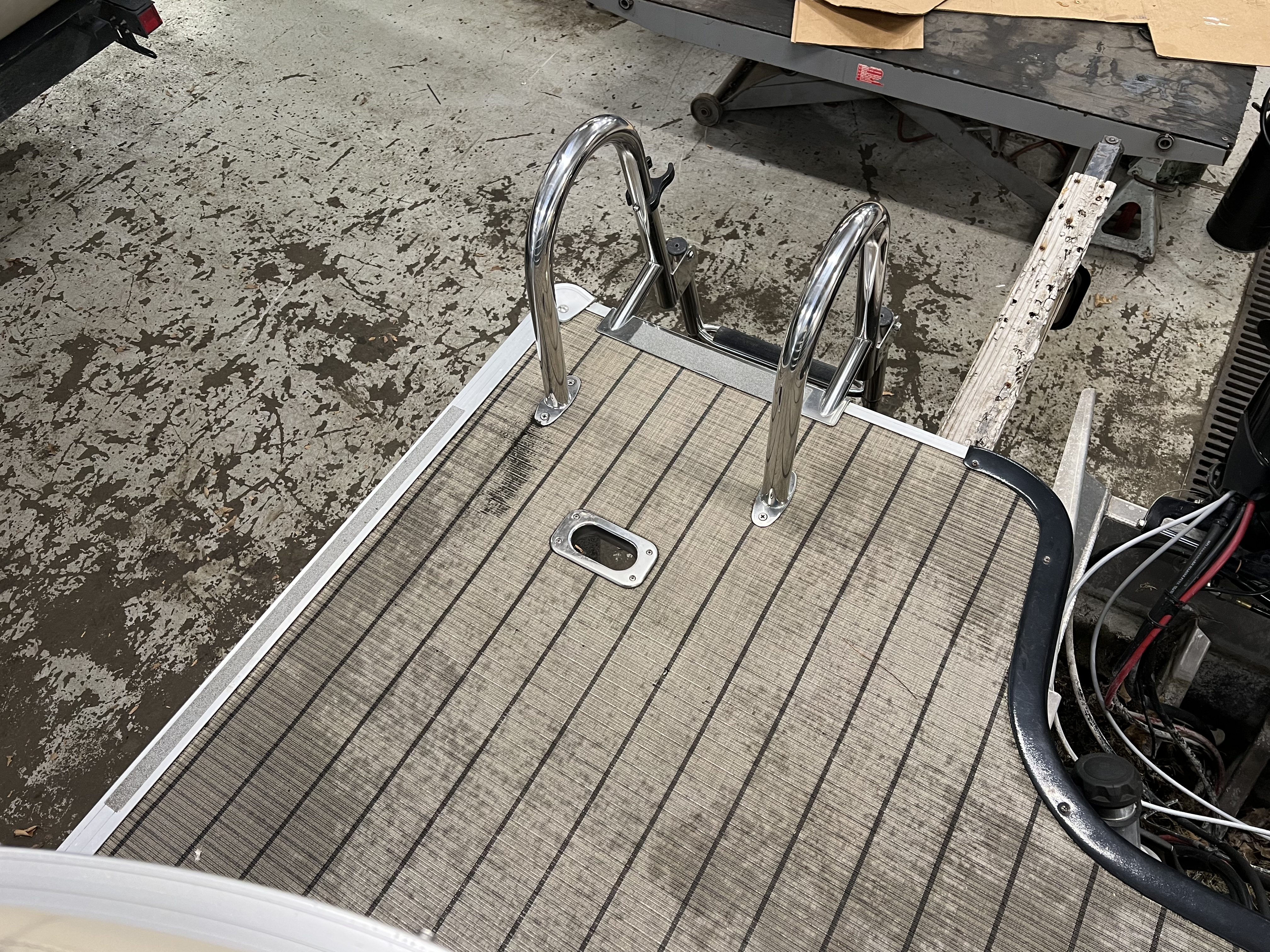 2018 Sylvan Mirage Cruise 8520 in Kaukauna, Wisconsin - Photo 14