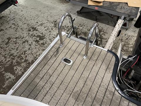 2018 Sylvan Mirage Cruise 8520 in Kaukauna, Wisconsin - Photo 14