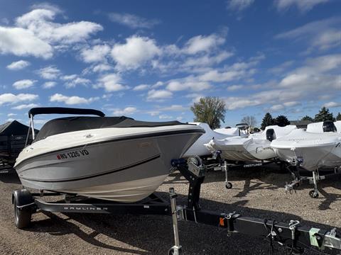 2019 Bayliner VR4 Bowrider I/O in Kaukauna, Wisconsin - Photo 2