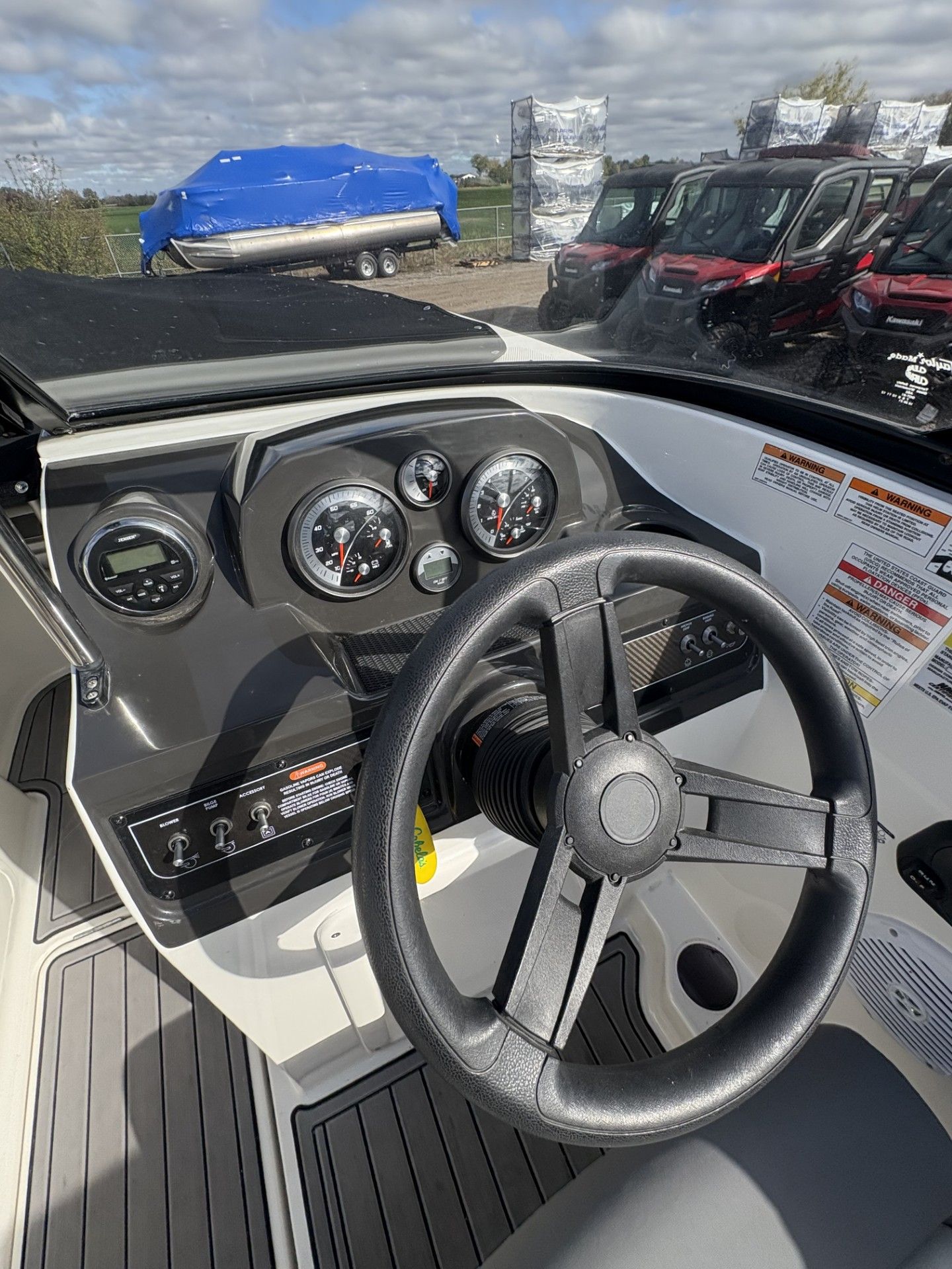 2019 Bayliner VR4 Bowrider I/O in Kaukauna, Wisconsin - Photo 6