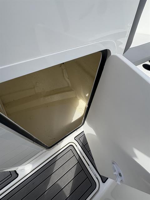 2019 Bayliner VR4 Bowrider I/O in Kaukauna, Wisconsin - Photo 19