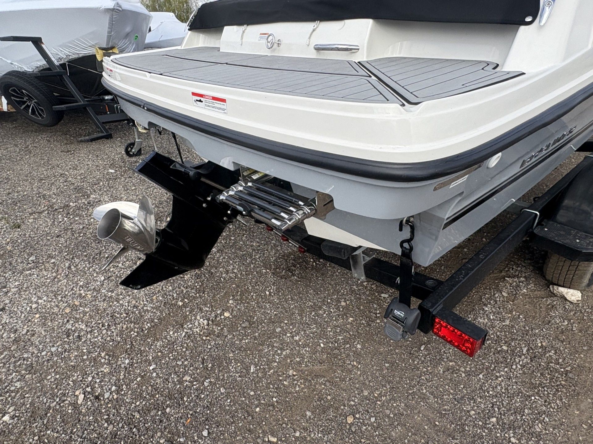 2019 Bayliner VR4 Bowrider I/O in Kaukauna, Wisconsin - Photo 25
