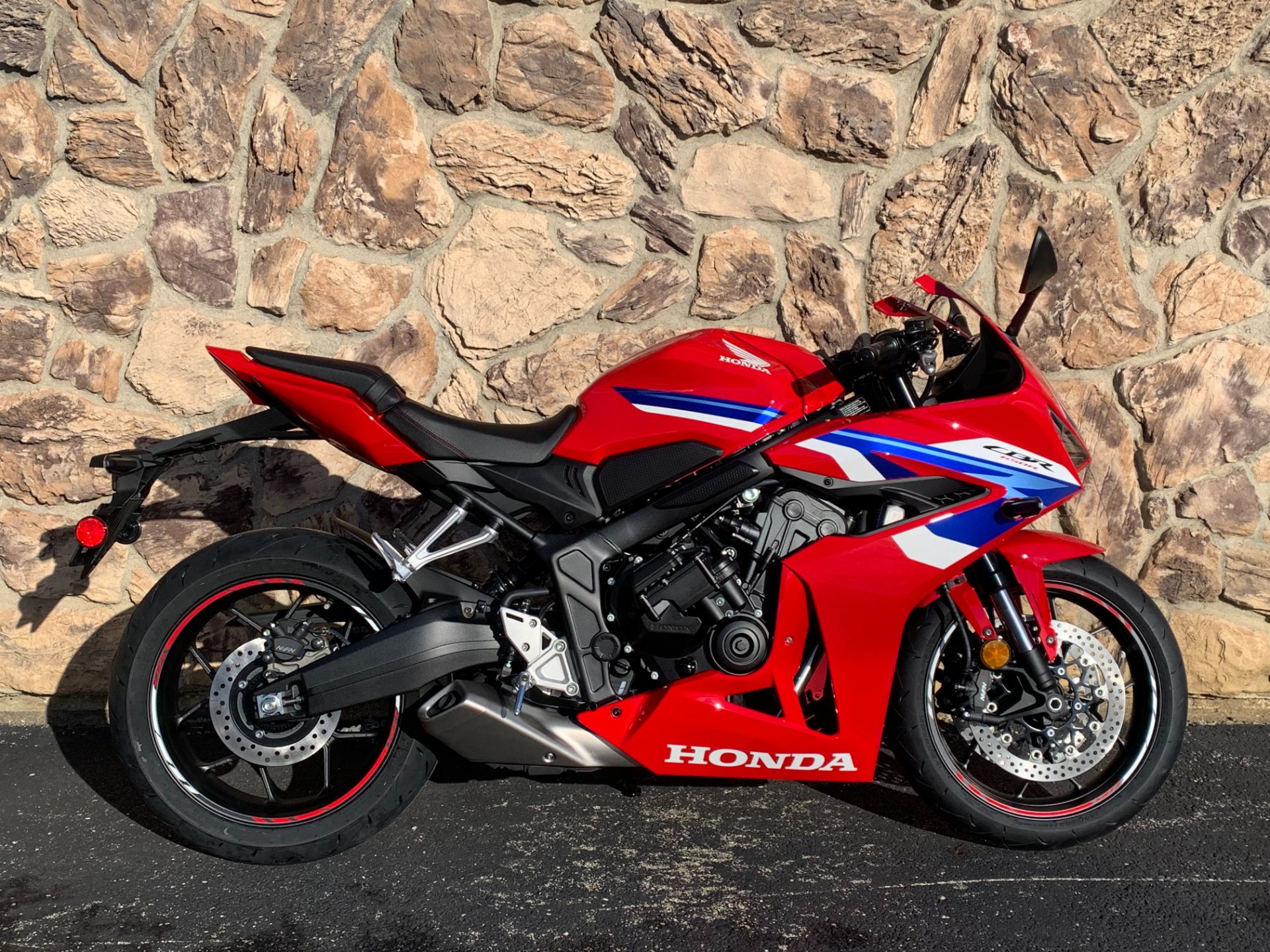 New 2025 Honda CBR650R E-Clutch Motorcycles in Aurora, IL Stock