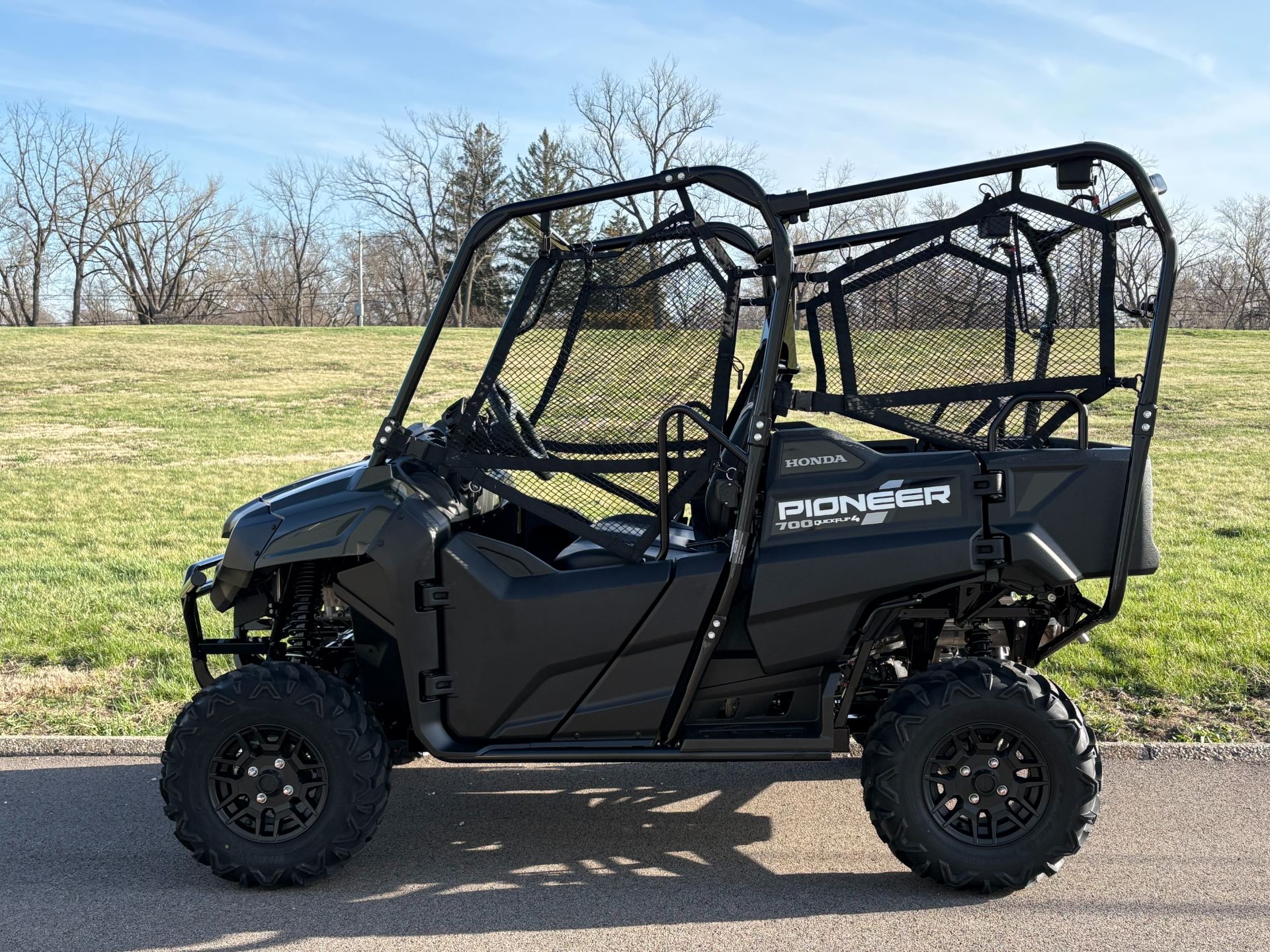 2026 Pioneer 700-4 Deluxe