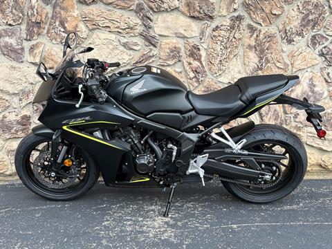2026 Honda CBR650R E-Clutch — photo 1 of 13