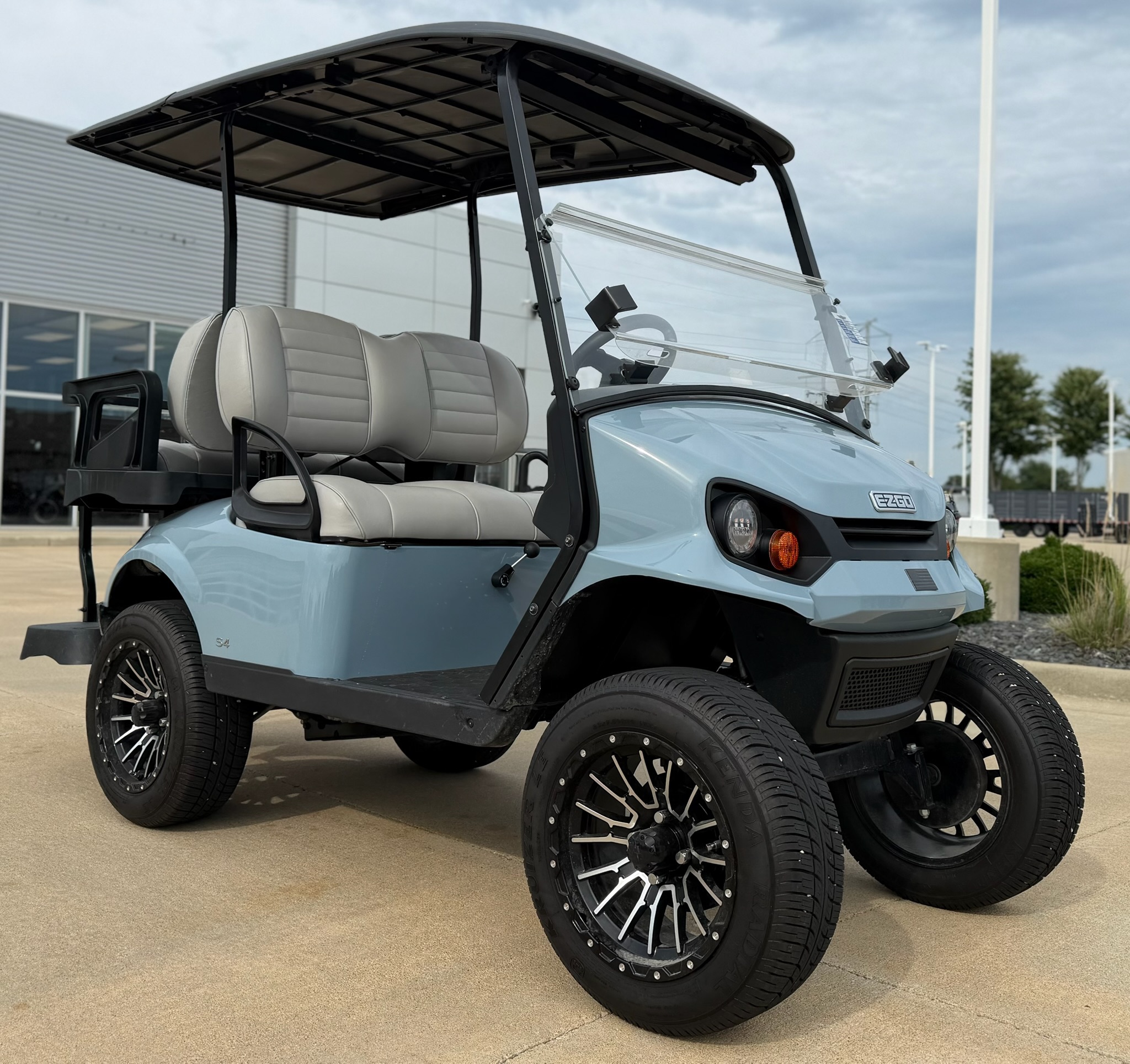 2024  E-Z-GO for sale 1235386