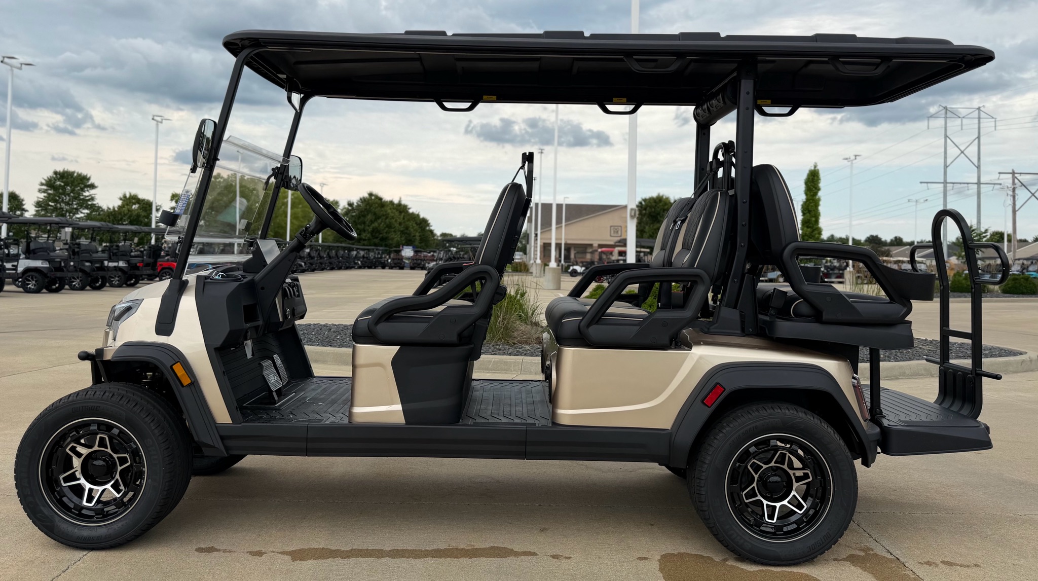 2026 ICON Electric Vehicles photo 9
